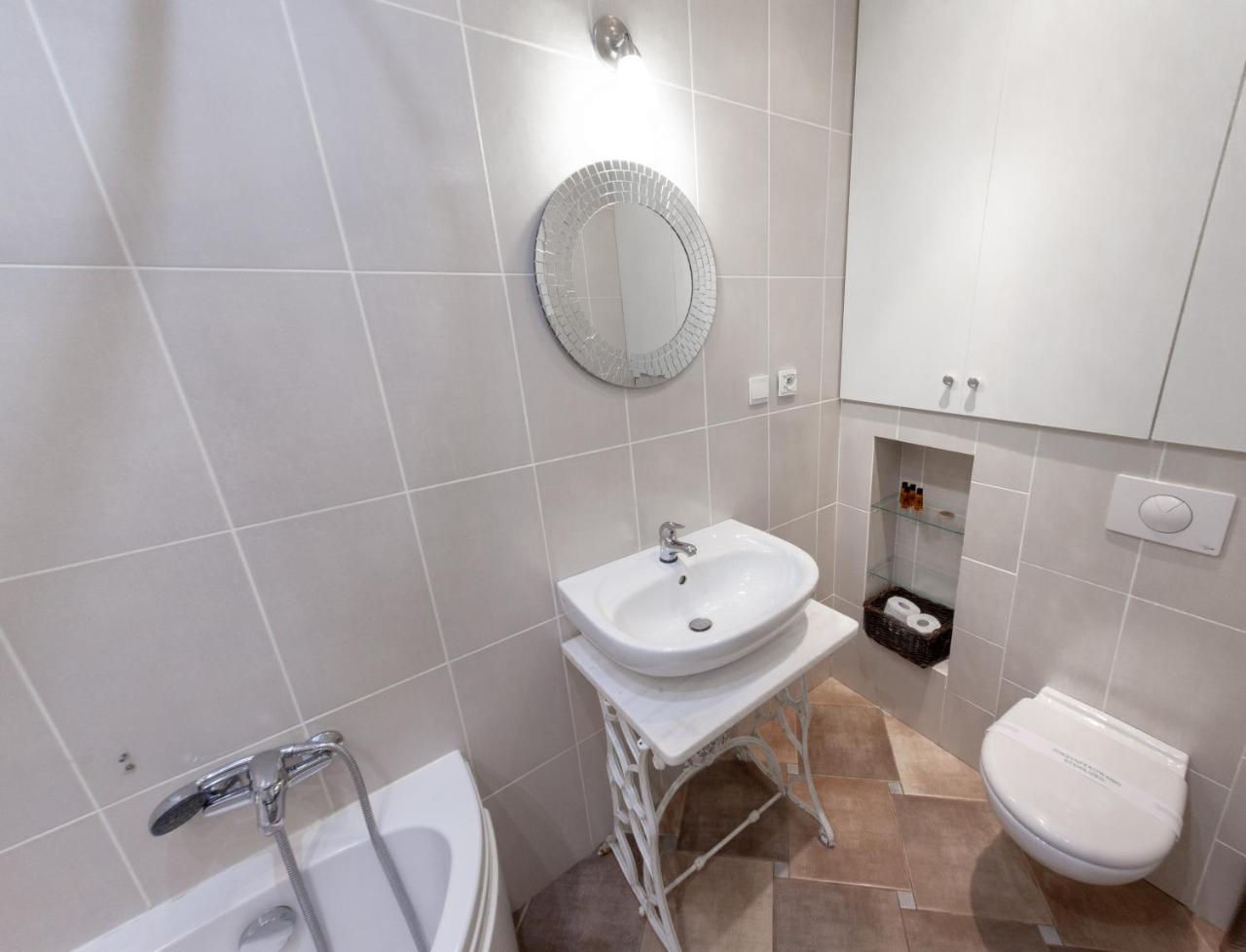 Barbakan Apartament Old Town Varsovia Exterior foto